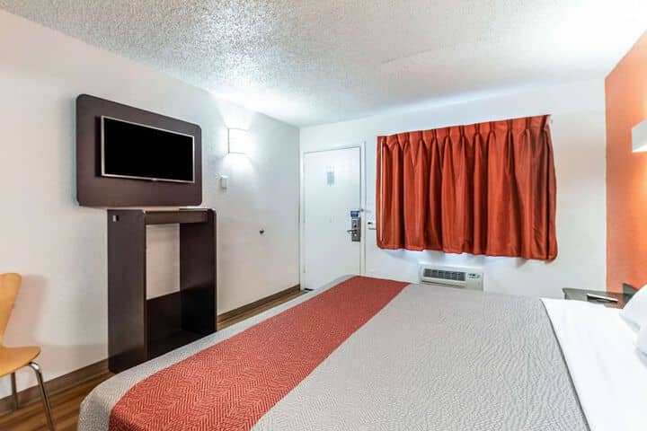 Room 14 of 45