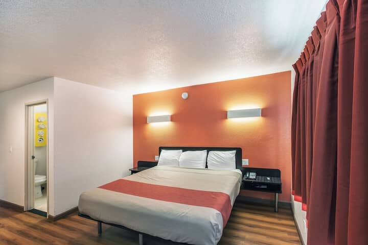 Room 8 of 45