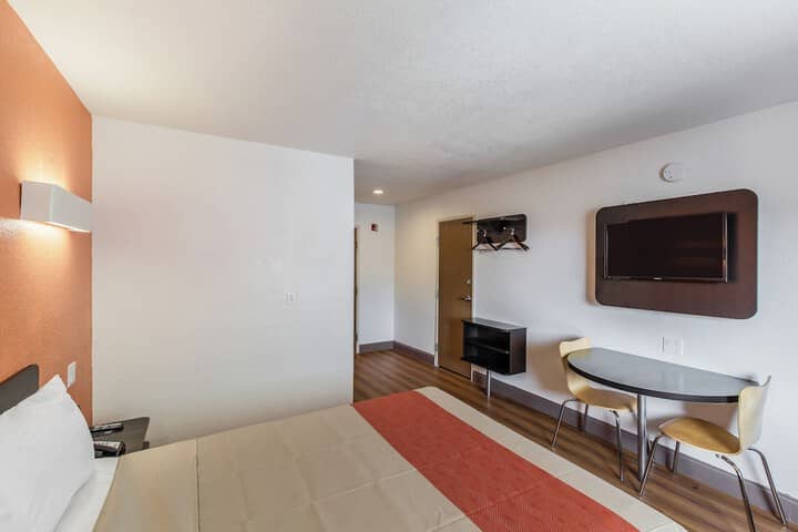 Room 10 of 45
